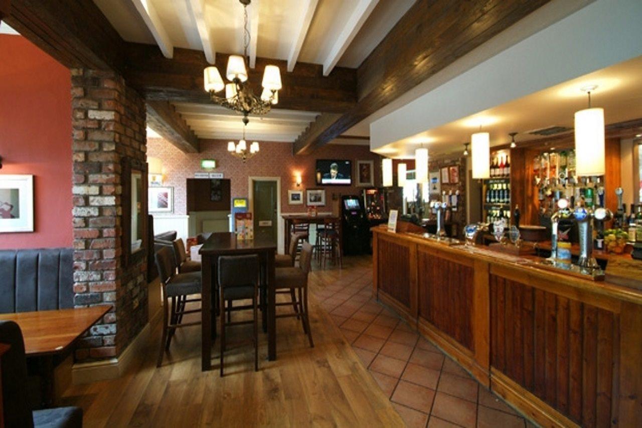 Premier Inn Premier Inn Wirral Greasby Exterior foto